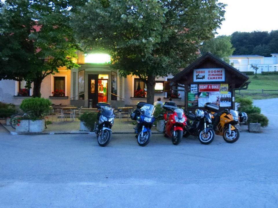 Marincic Inn Skocjan  Exteriör bild